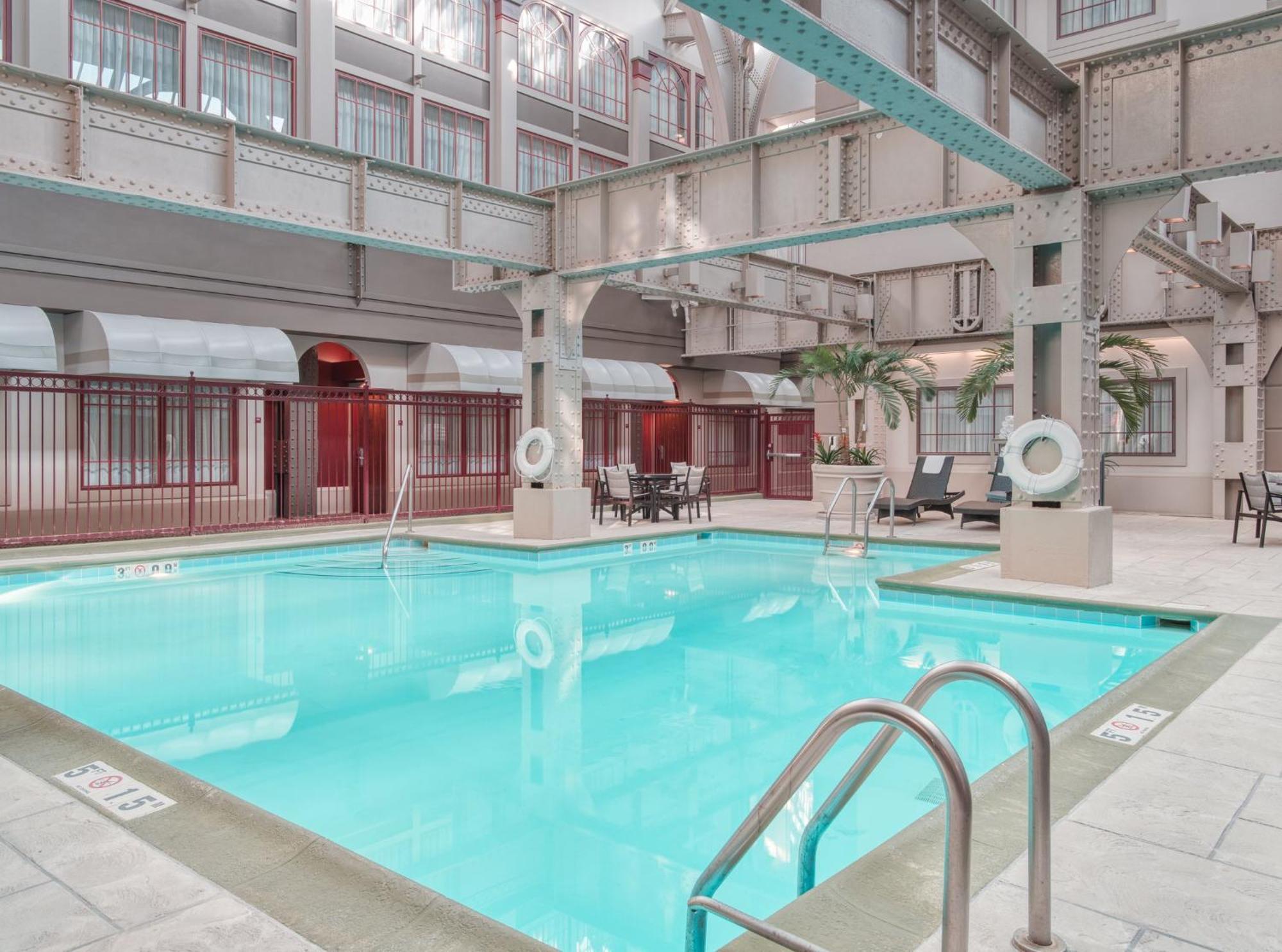 Hotel Crowne Plaza Indianapolis-Dwtn-Union Stn By Ihg Exterior foto