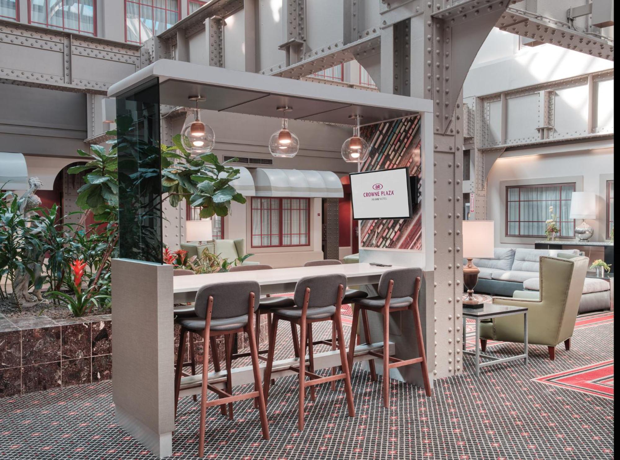 Hotel Crowne Plaza Indianapolis-Dwtn-Union Stn By Ihg Exterior foto